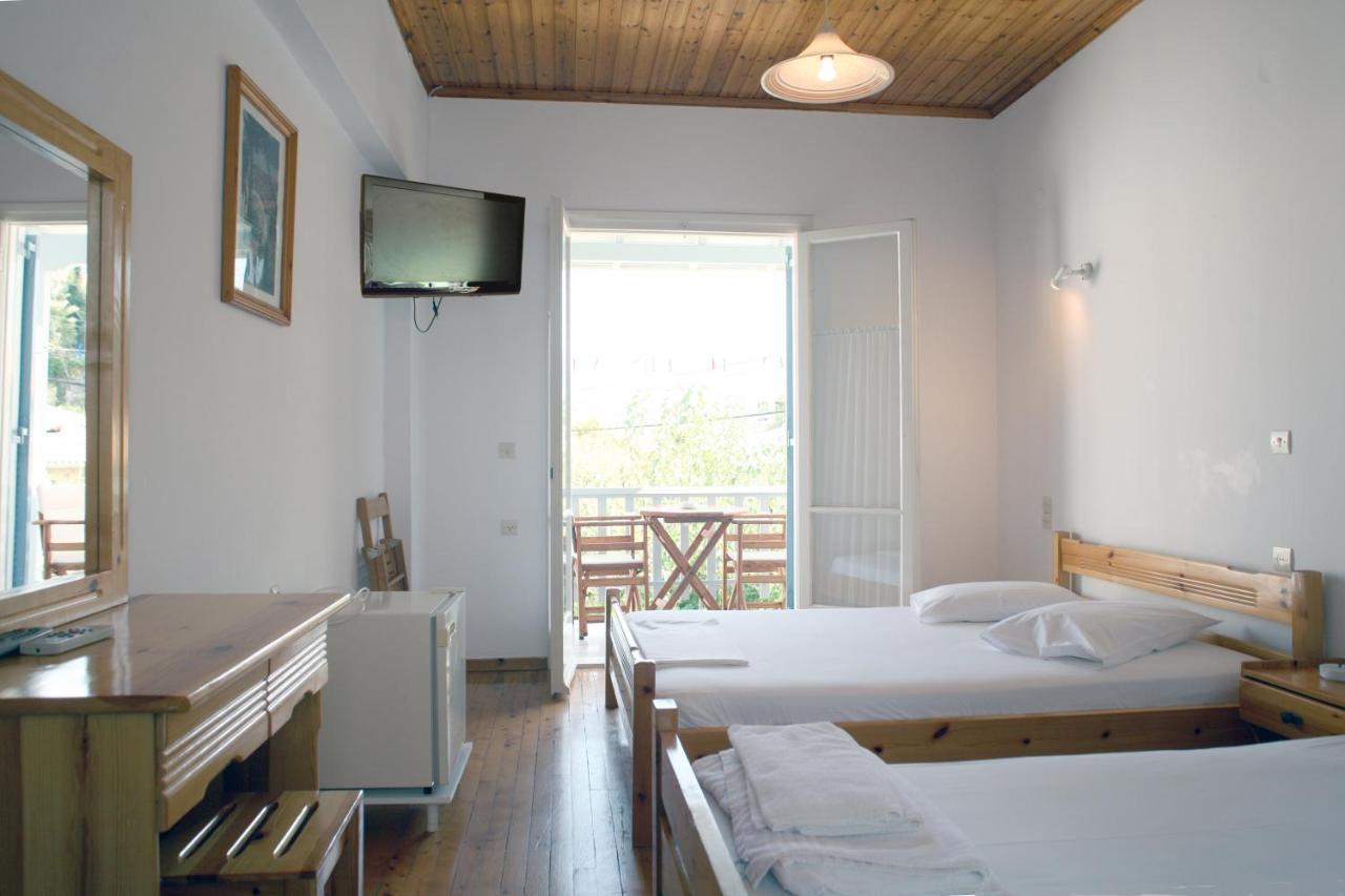 Elena Rooms Áyios Nikítas Exterior foto