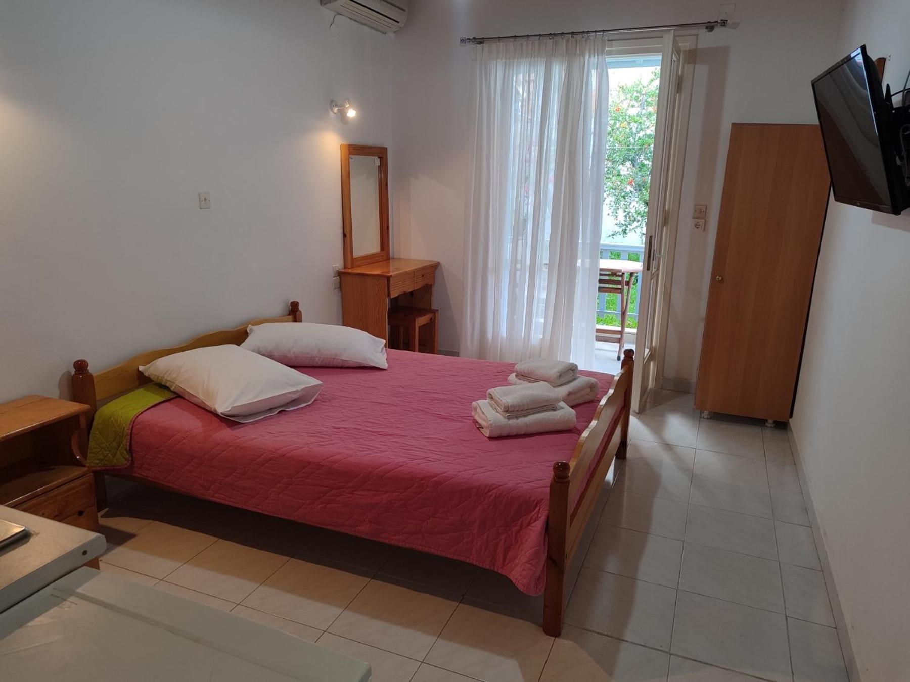 Elena Rooms Áyios Nikítas Exterior foto