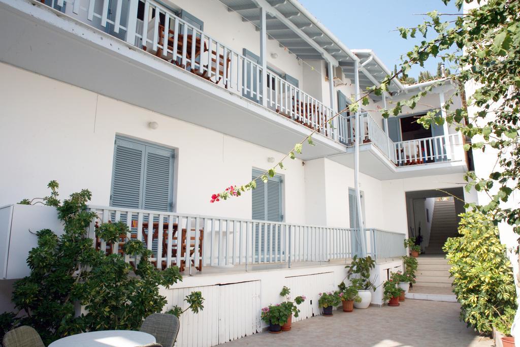Elena Rooms Áyios Nikítas Exterior foto